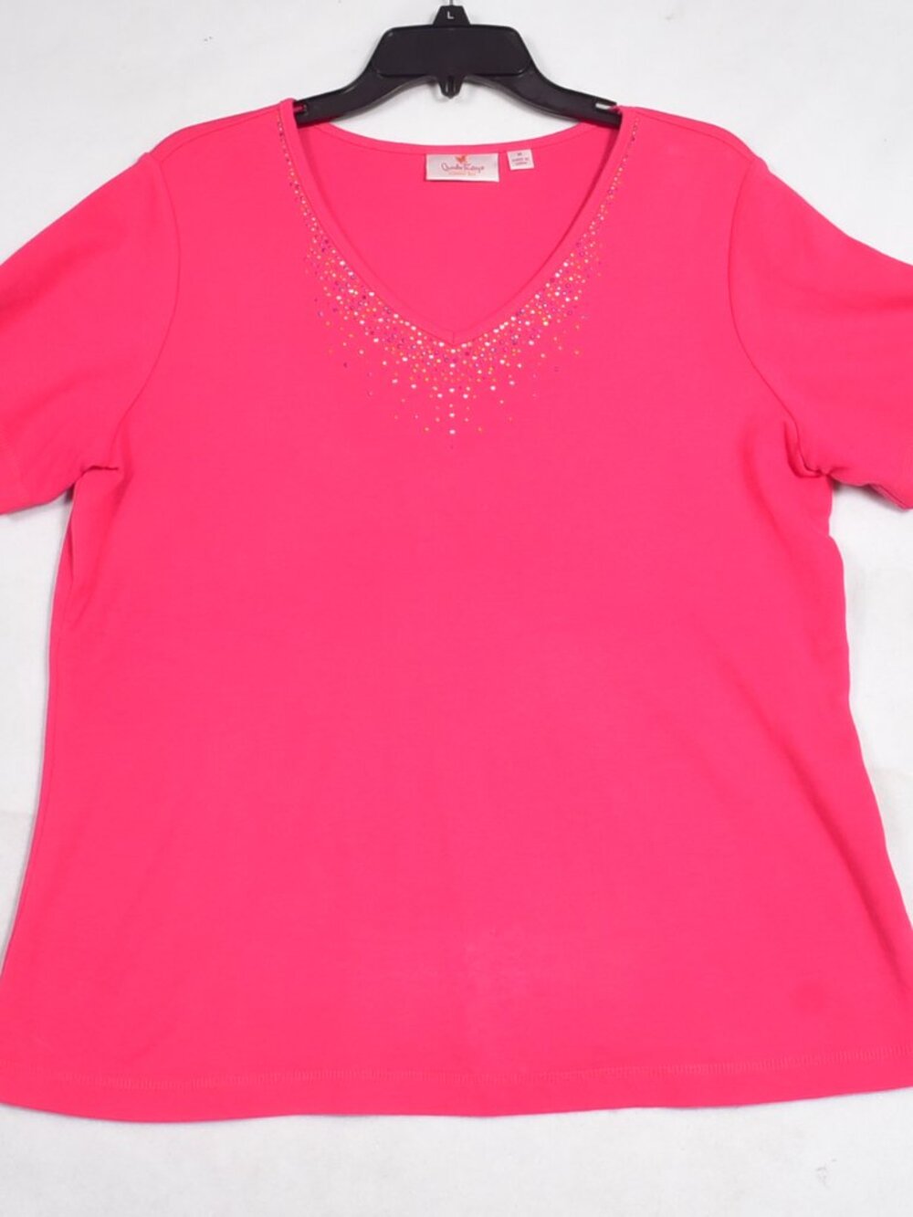 Quacker Factory Women's Pink Short Sleeve Top Size Medium Rhinestone Neckline